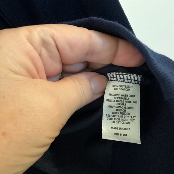 Crown and Ivy, super soft, navy long sleeve shirt, size medium NWT - Picture 4 of 4